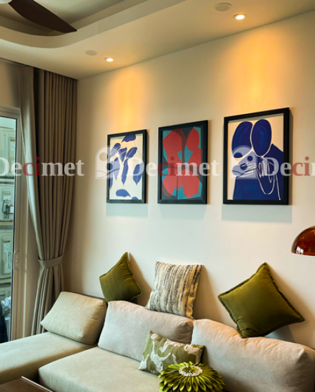 Biến Tường Trống Thành Tác Phẩm Nghệ Thuật: Cảm Hứng Treo Tranh Cho Không Gian Sống Đậm Chất Riêng